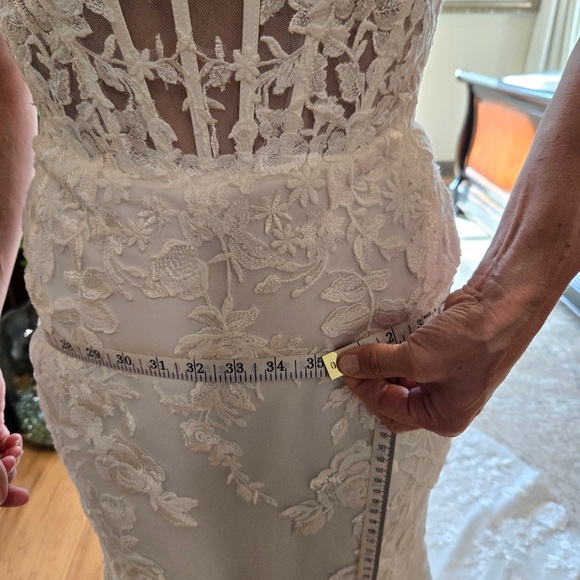 Vera Wang Strapless Hortense White Lace Dress - Picture 8 of 16